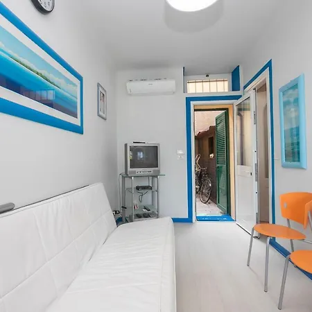 Apartment With 3 Bedrooms In With Enclosed Garden And Wifi 100 M From The Beach Alassio